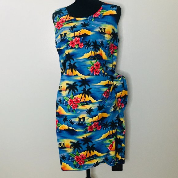 Vintage Dresses & Skirts - Hawaiian Wrap Dress